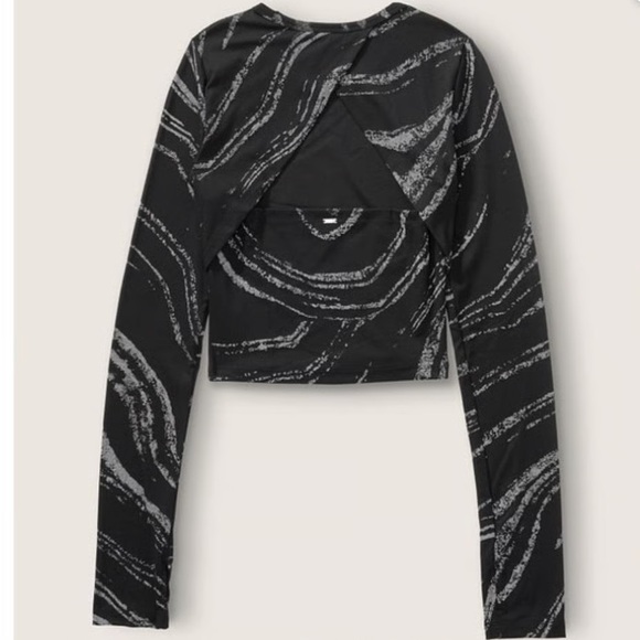 VS Pink Buttery Soft Open Back Crop - Black Reflective Long Sleeve - Picture 4 of 6